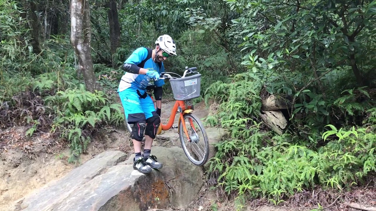 MTB Downhill in Taipei Taiwan - Can A Shared Bike Survive?