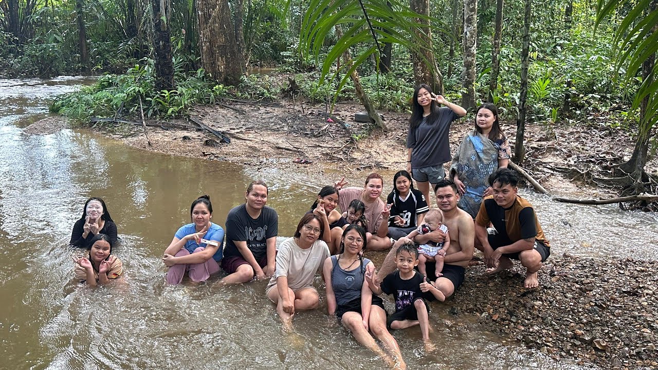 SEJUKKK!!!!!Mandi Sungai Sape Sibu pukul 8 pagi