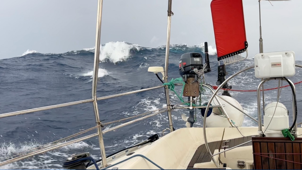 Waking up to 45 knot gusts, unpredicted heavy weather | Solo Atlantic crossing | Daily vlog #27