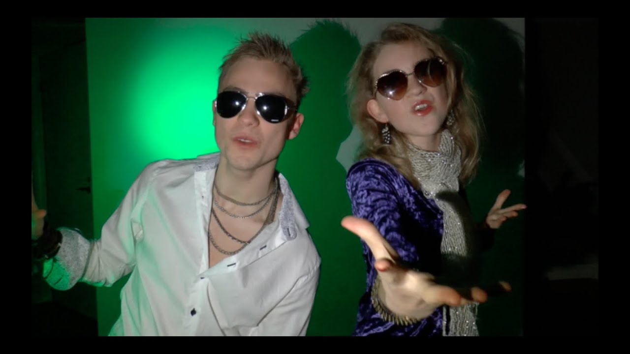 Abras - Dansa Som En Gud (Official Video)