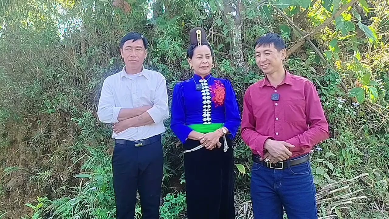 Lù hạnh lò Piêng chào hỏi bằng lời giao duyên khắp thái 