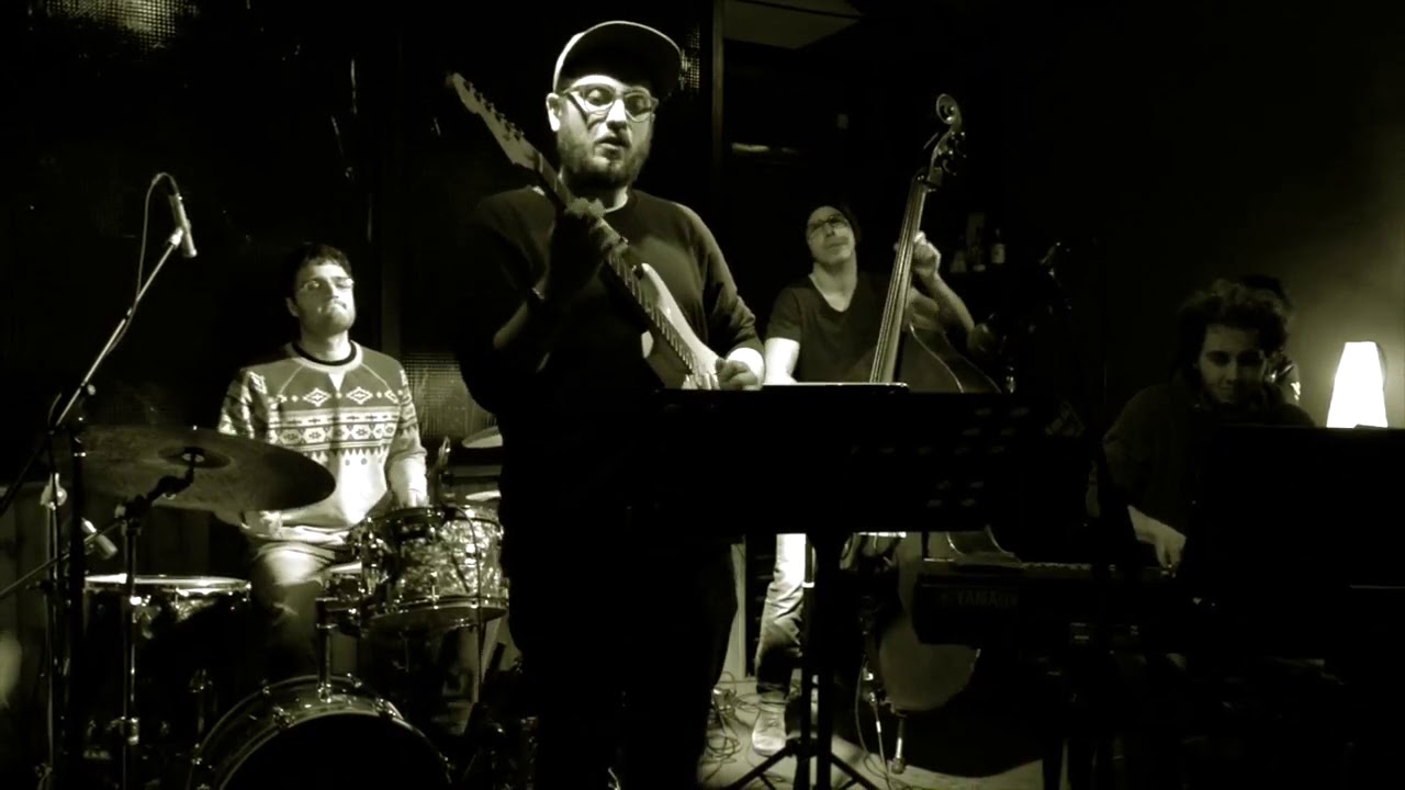 Ivo Di Traglia Feat Luca Bulgarelli - Invitation
