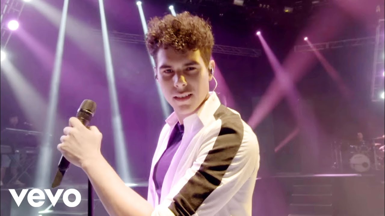 CNCO - Mamita (Tour Video)