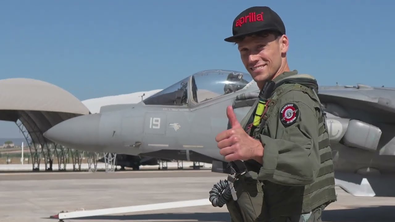 Lorenzo Savadori | Aircraft Pilot for One Day with @ItalianNavy