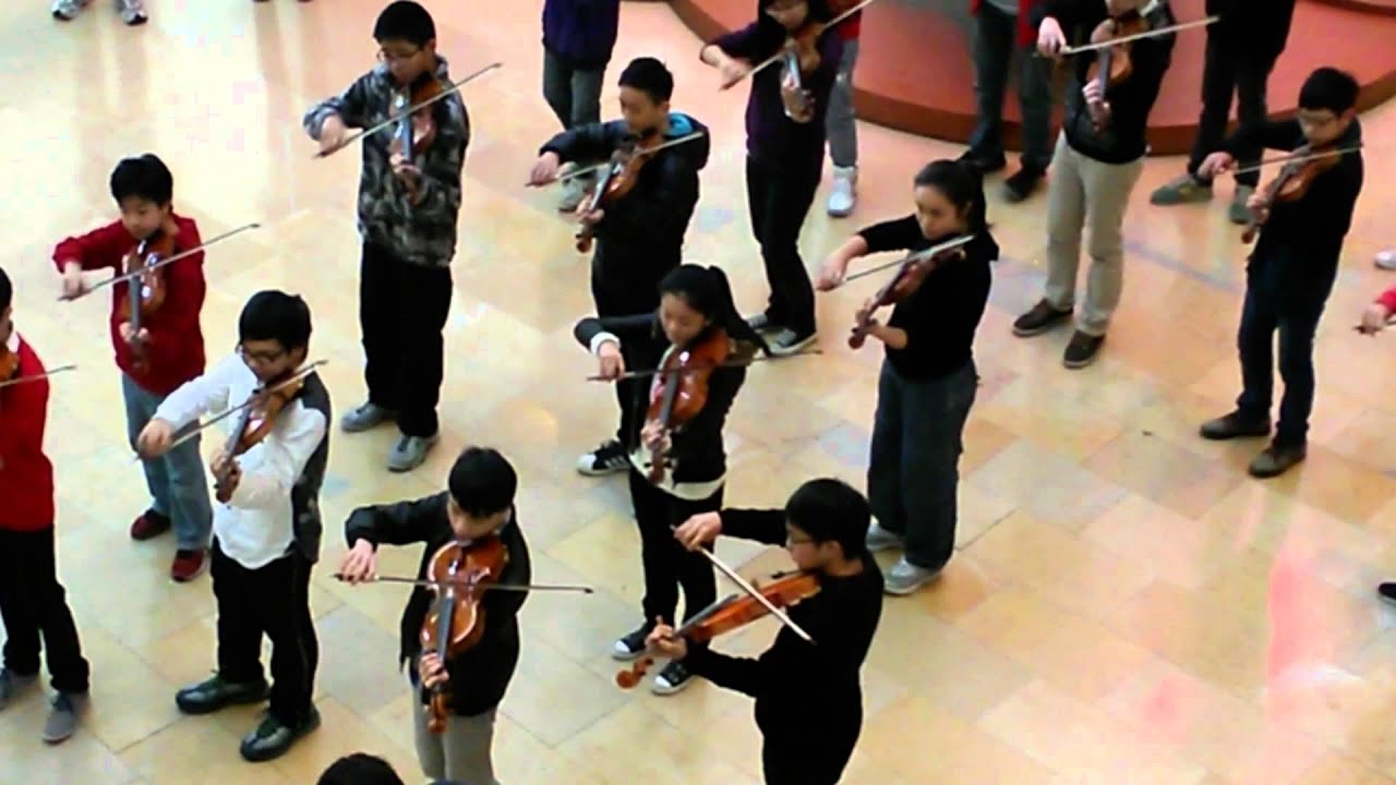 MYO flash mob in pacific place
