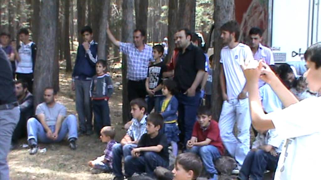 Tıklanma ReKoRLARı KIRAN ViDeO (KARBEYAZ CAM BALKON) Alonewolf Gururla SunaR