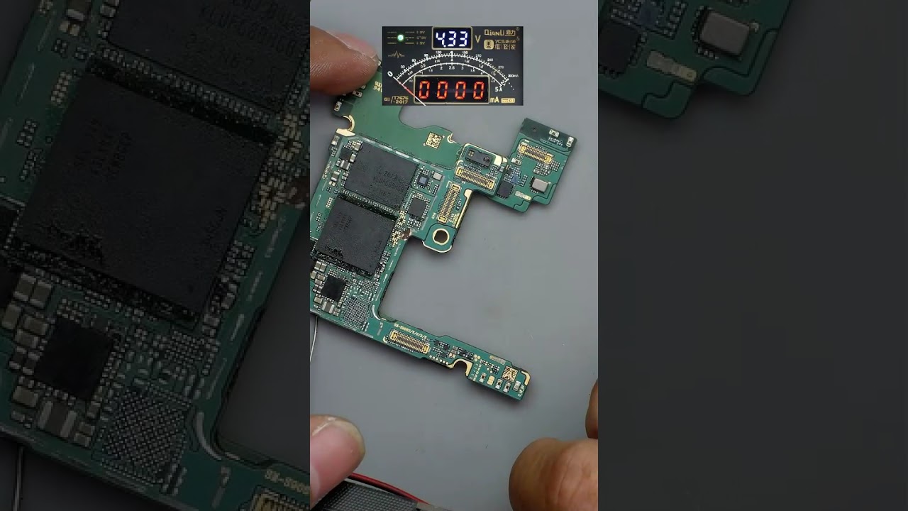 Samsung S22 Ultra couldn’t boot into the system due to cold solder joints on the CPU and NAND. 