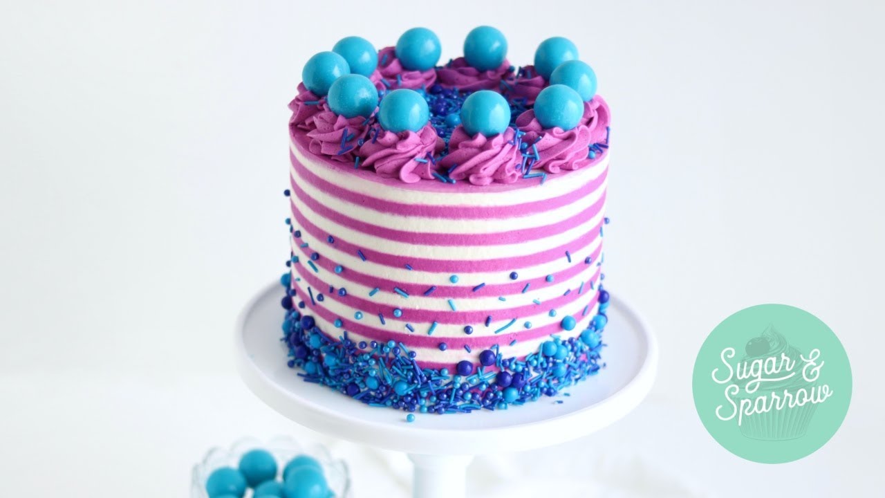 How To Create A Striped Buttercream Cake With A Cake Comb