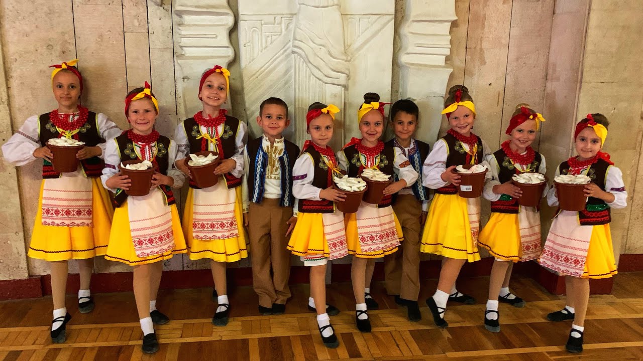 Танцювальний колектив «СанРайз» - Варенички