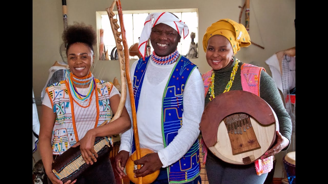 Dizu Plaatjies - Introducing the Umhube & Uhardi