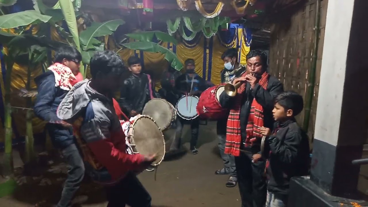 বিয়ে বাড়ীর বাজনা