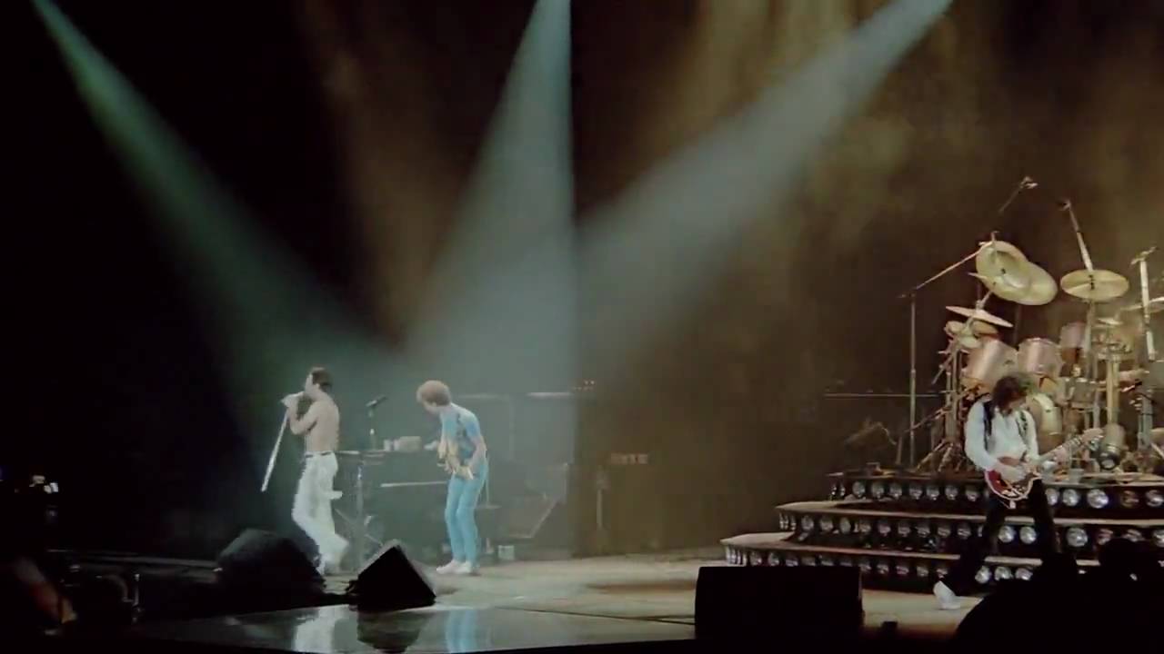 Queen   19 Now I'm Here  at 1280x720 HD fmt=22