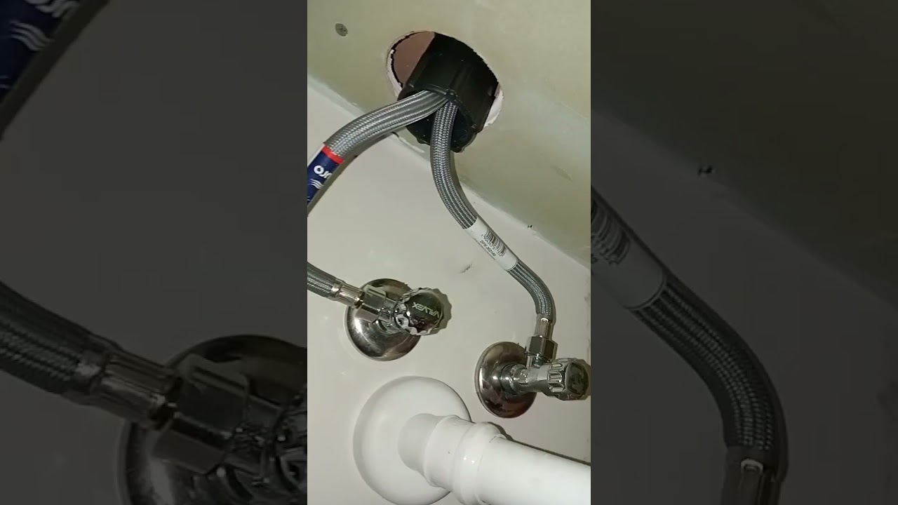 Wymienione wężyki baterii umywalkowej Tucai