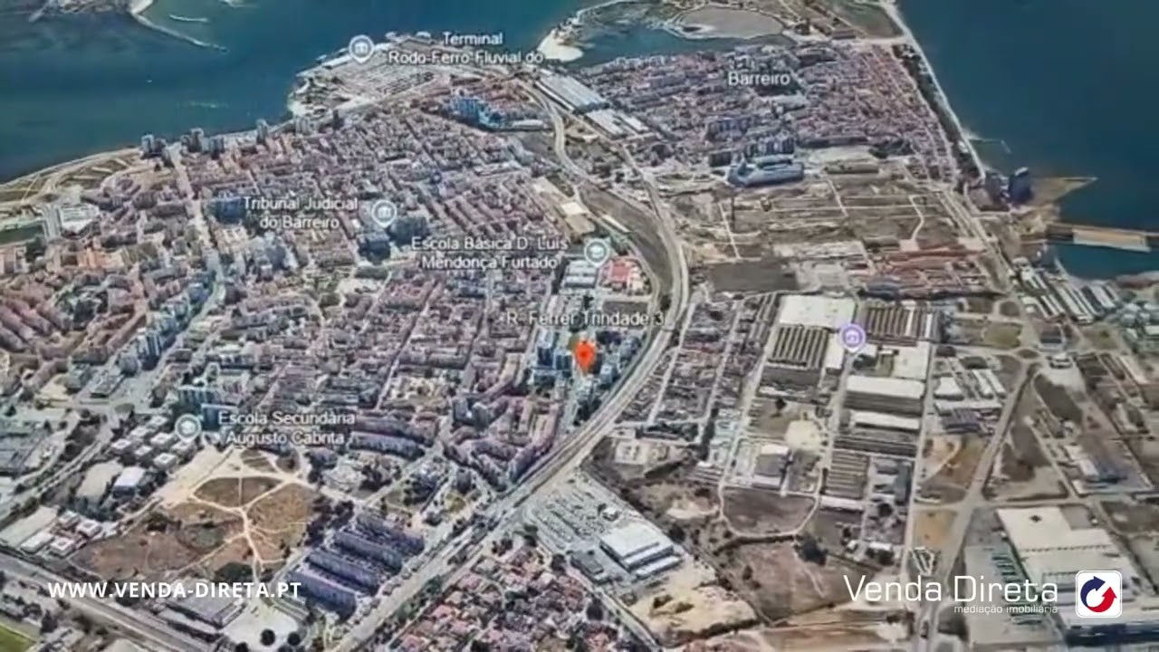 Apartamento T3 com 139 m² no Alto do Seixalinho | Perto da Estação Ferroviária do Lavradio