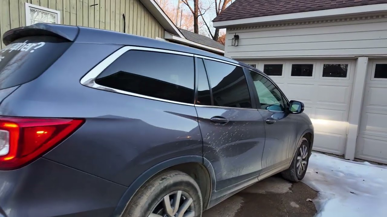 Треснуло лобовое стекло на Honda Pilot 2021