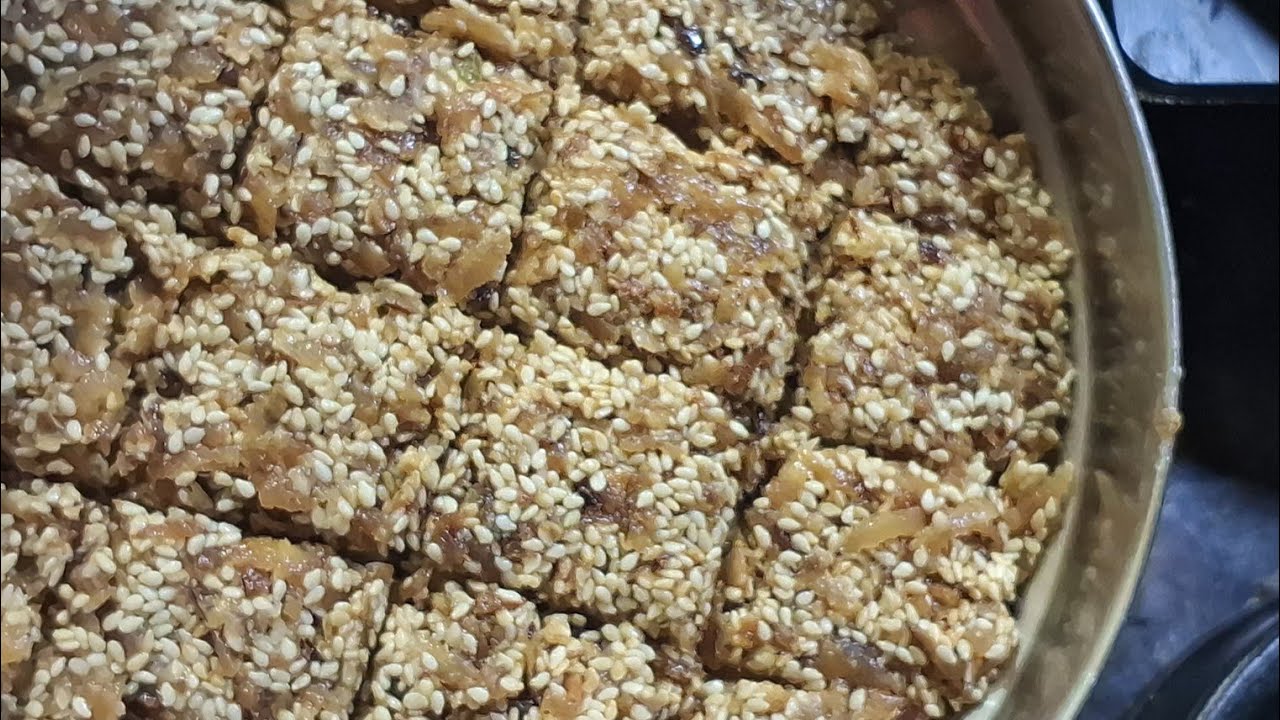 E! G tarike banaye teel naariyal ka Chikki.# naariyal chikki# suhana kitchen.