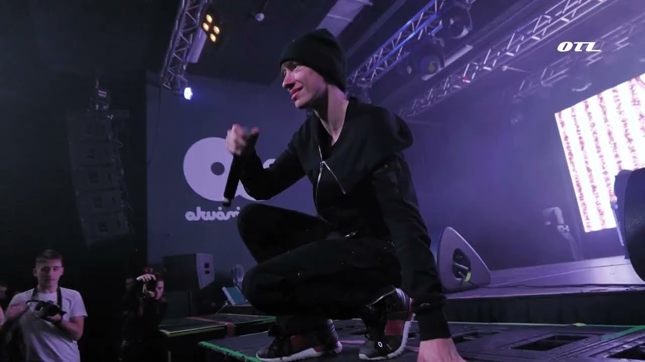2roo - G-Star (Live @Akv&aacute;rium Nagyhall - OTL 38)