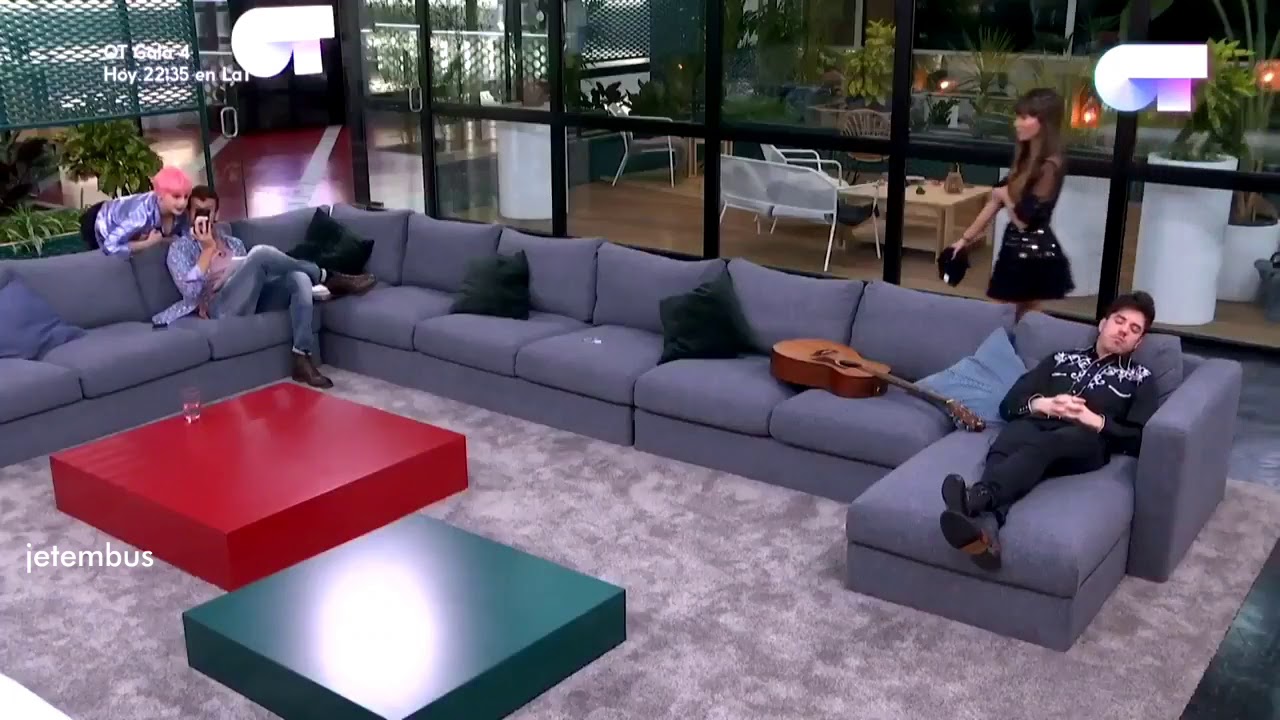 Cepeda y Aitana momentos antes de la Gala OT2017