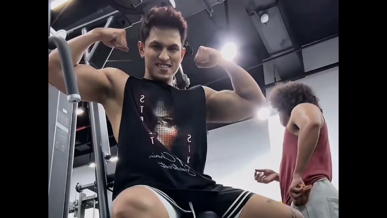 Anak bayi lagi ngeGym 🤭 #bericintawaktu #gym #gymlover #trendingvideo #viralvideo #friendship 