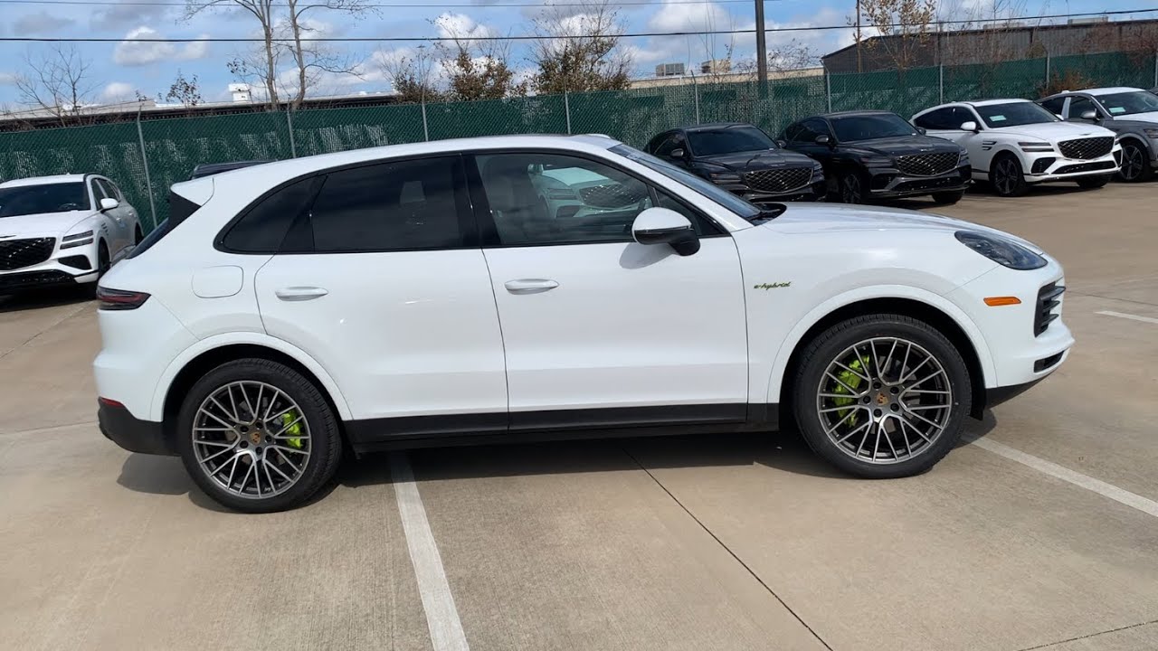 The ￼Porsche Cayenne platinum edition performance review ￼