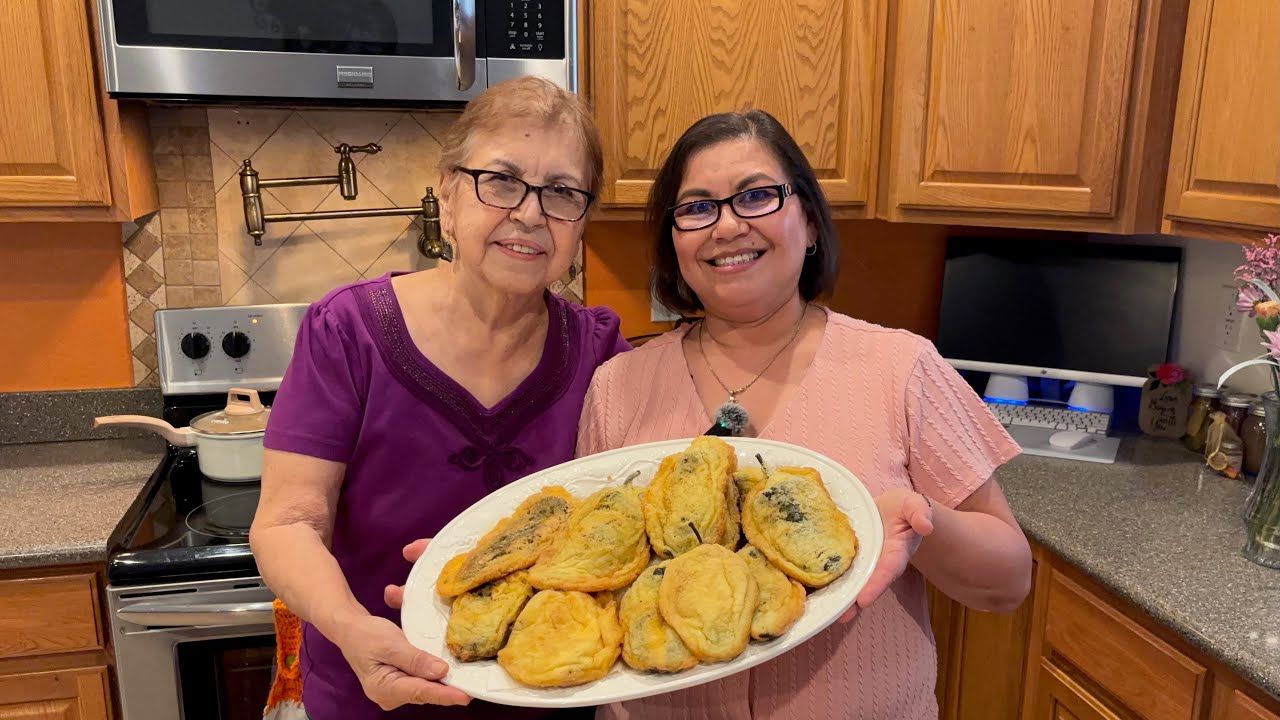 Chiles Rellenos con Queso / Cocinando con Mary