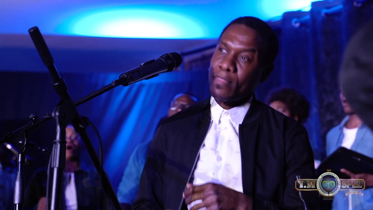 Roosevelt Jean-Noel Live---A toi la gloire o ressuscité (I.M.Gospel Ministries).