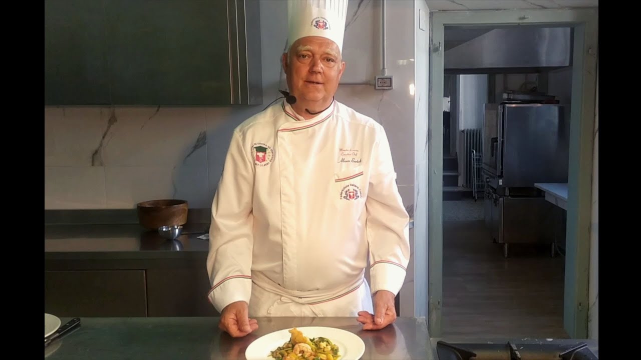 Chef Alvaro Bartoli docente per Italian Cuisine cucina gnocchi tricolore vegetariani con gamberi