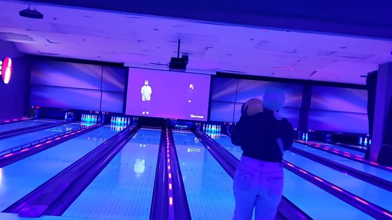 Bowling for the first time 🇨🇦