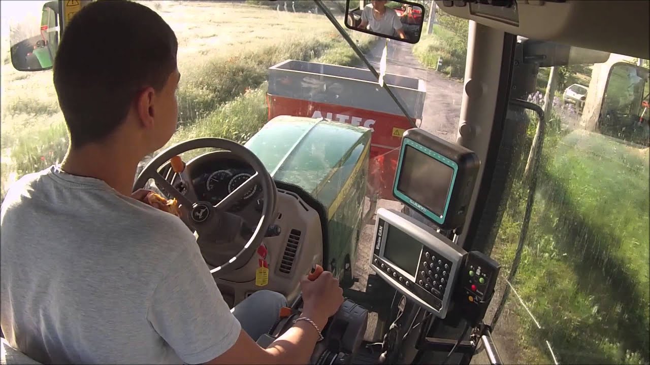 John deere 6125R + cultirateau et épandeur mécanique frontal