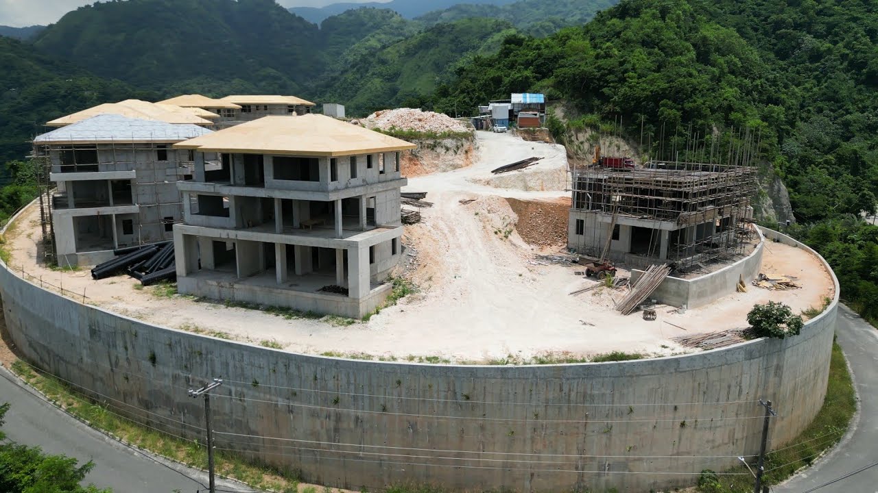CHERRY HILL DRIVE, CHERRY GARDENS LUXURIOUS HOMES DEVELOPMENT.  REAL ESTATE JAMAICA.