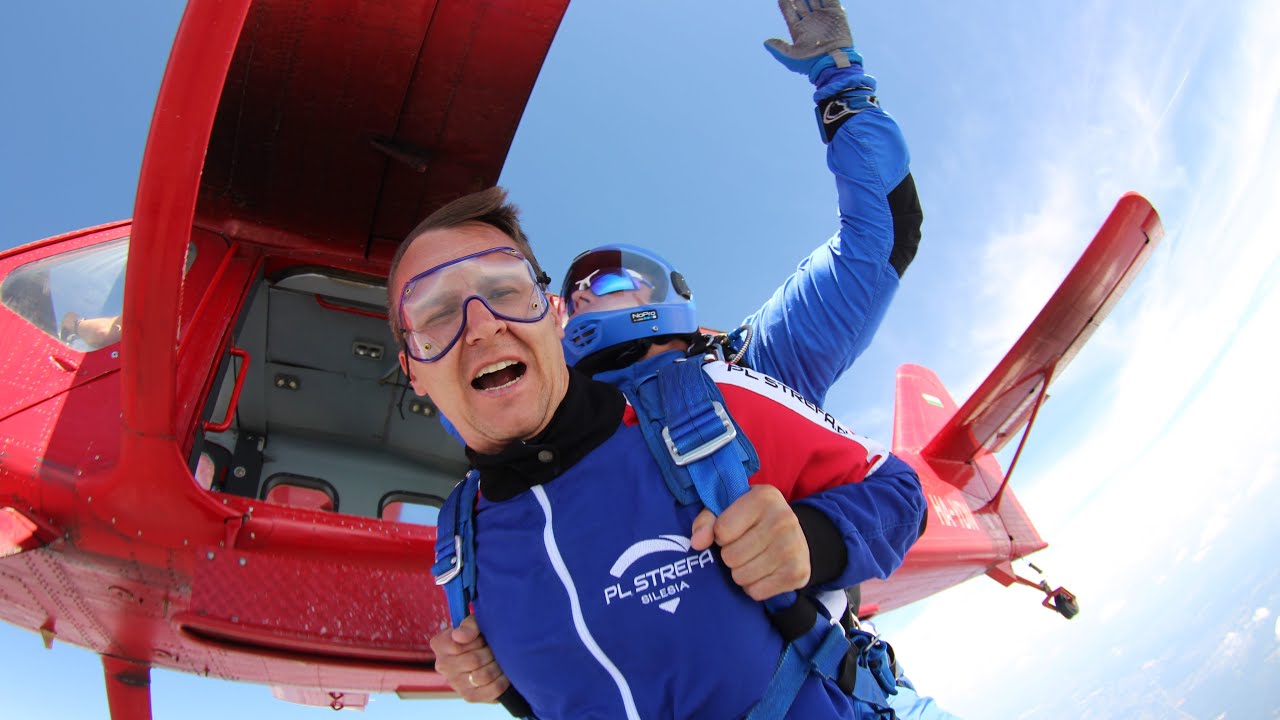 Skok ze spadochronem 4000m