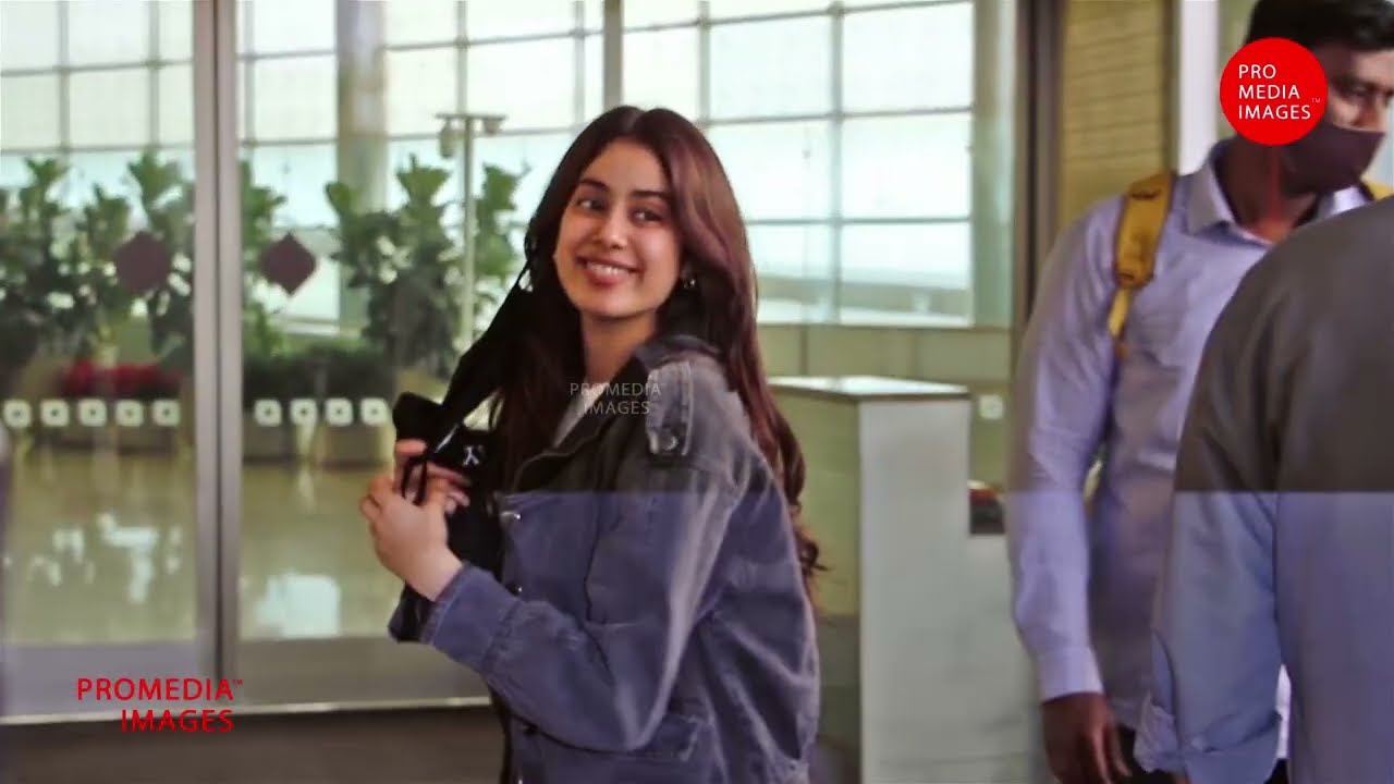 Janhvi Kapoor in Travel Mode | Celebrity News | ProMediaImages