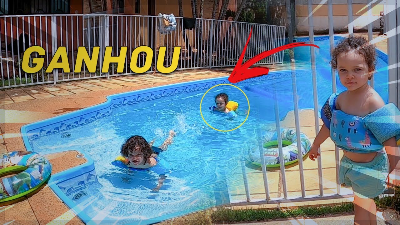 COMPETIÇÃO DE NATAÇÃO DAS CRIANÇAS NA PISCINA !! QUEM GANHOU??