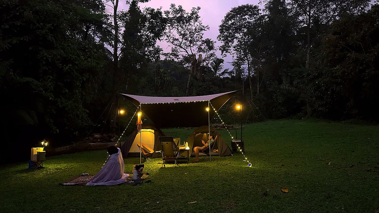 CAMPING BARENG IBU DEKAT ALIRAN SUNGAI KECIL