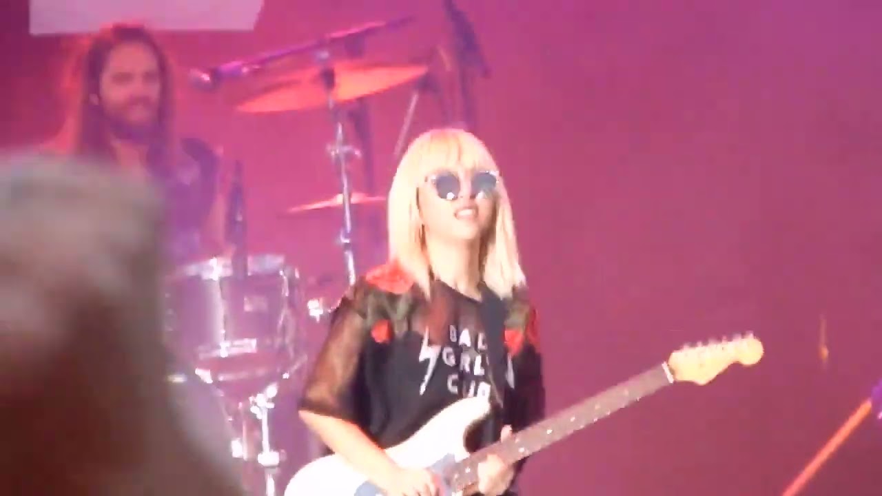 DNCE guitarist JinJoo Lee guitar solo