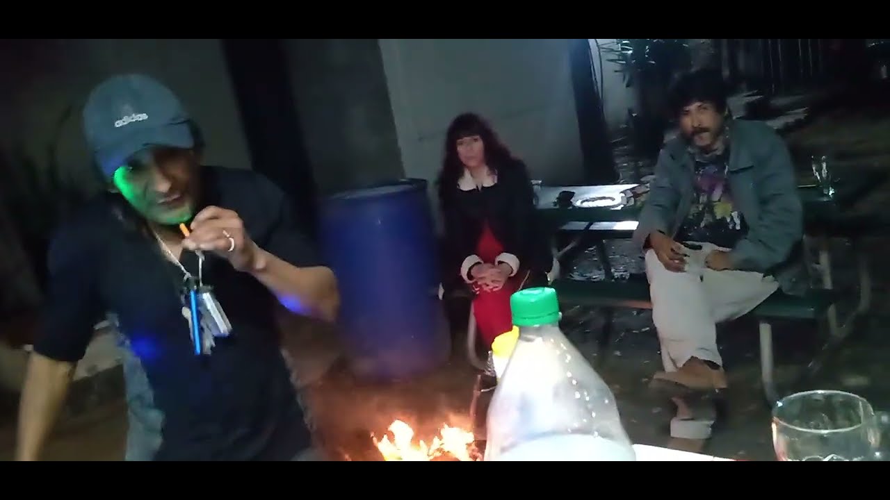 Don Freddy gorreando al gonzaliendres.