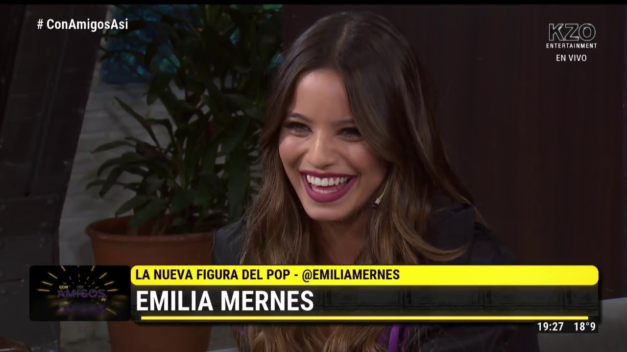 La mamá de Emilia Mernes elogia a su hija