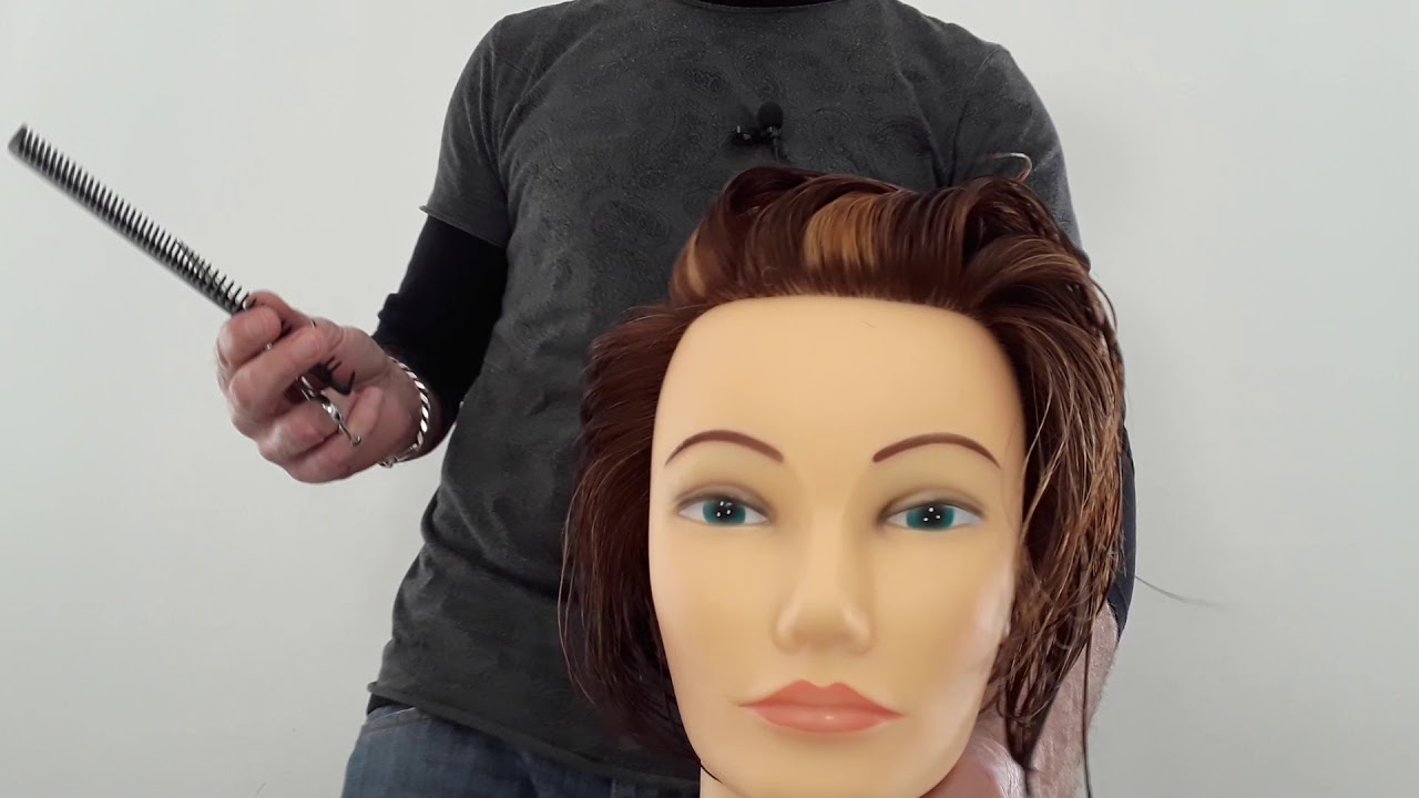 Scuola di Parrucchiere TAGLIARE I CAPELLI