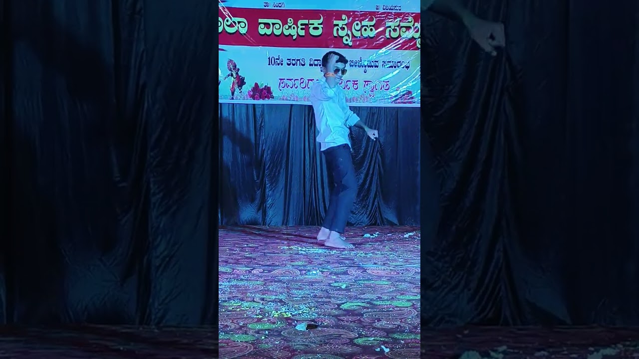 Tu chiz badi hai masth masth🤩by mallu