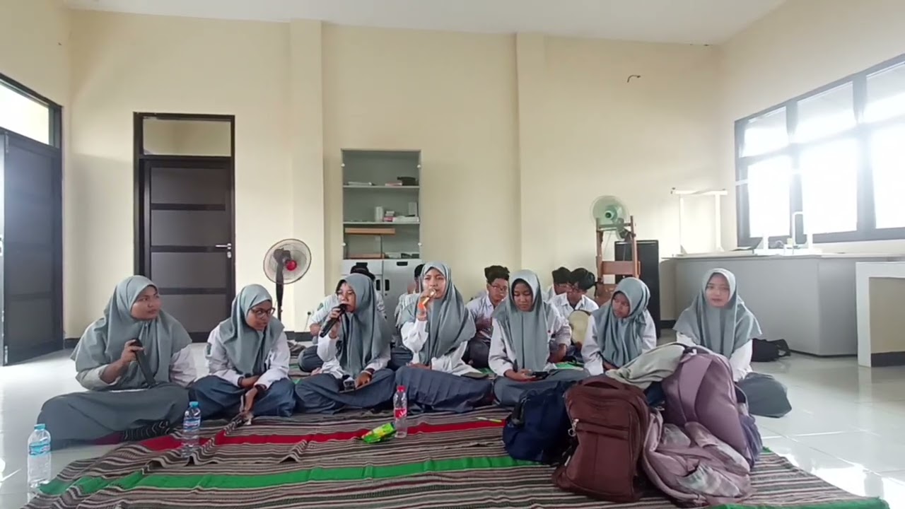 Berlatih Al Banjari Bersama Grup Al Banjari SMA TANWIR SURABAYA 