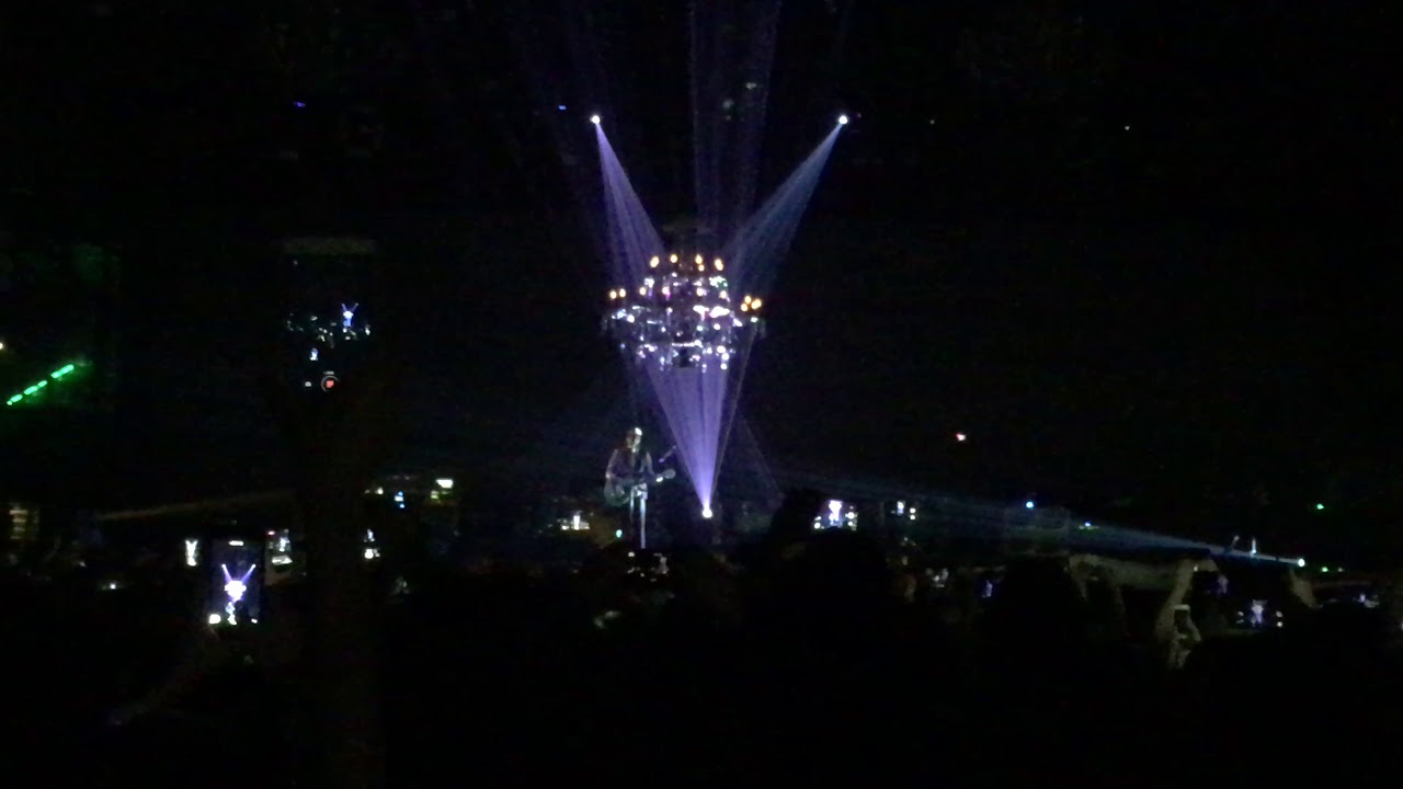 Jovanotti omaggia Davide Astori - La terra degli uomini - Nelson Mandela Forum 10 marzo 2018