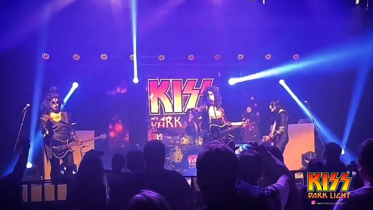Dark Light Lick it up 