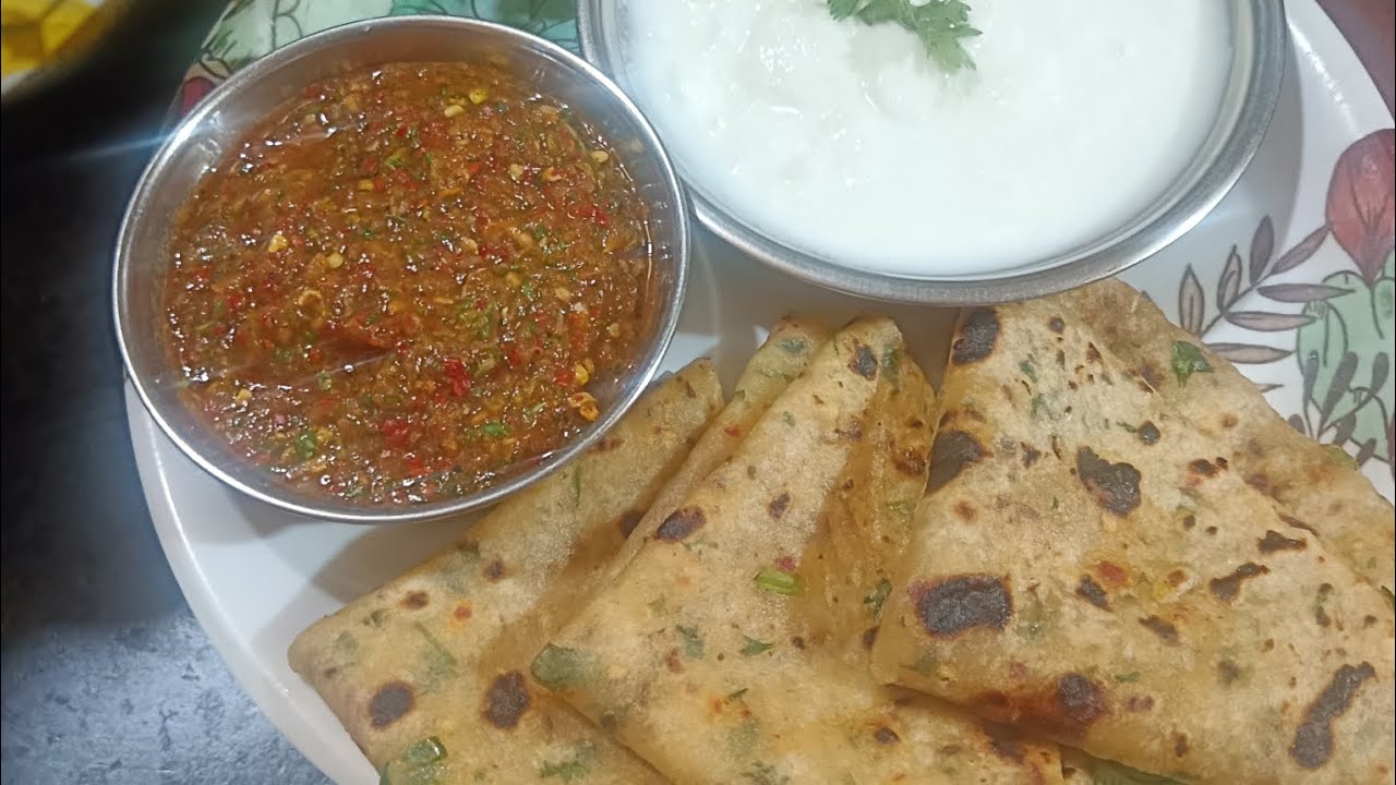 Aalu ke reshmi parhte soft aur mulayam 😋👌🏻#@home kuking Rukmani #paratha resipi 
