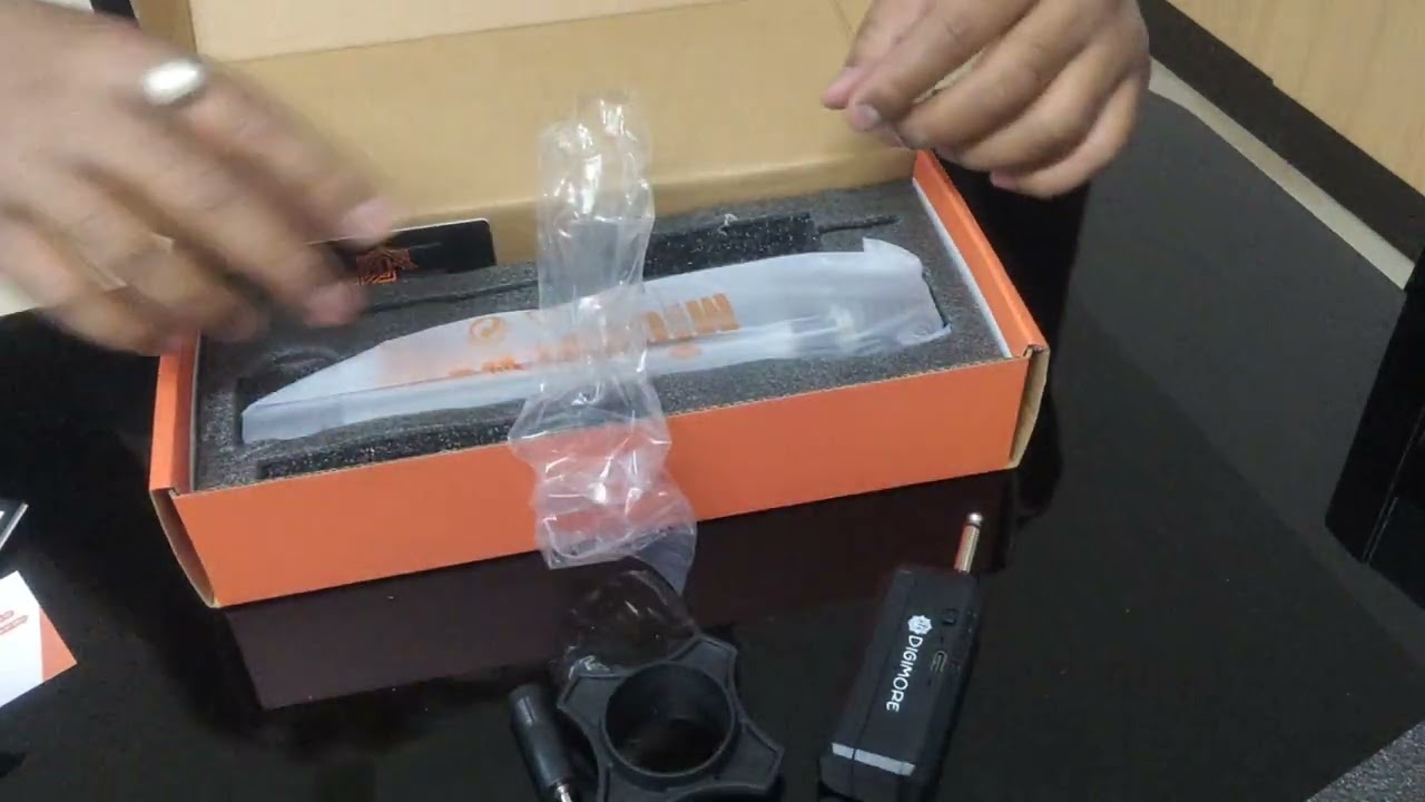 Digimore D-340 wireless Microphone unboxing