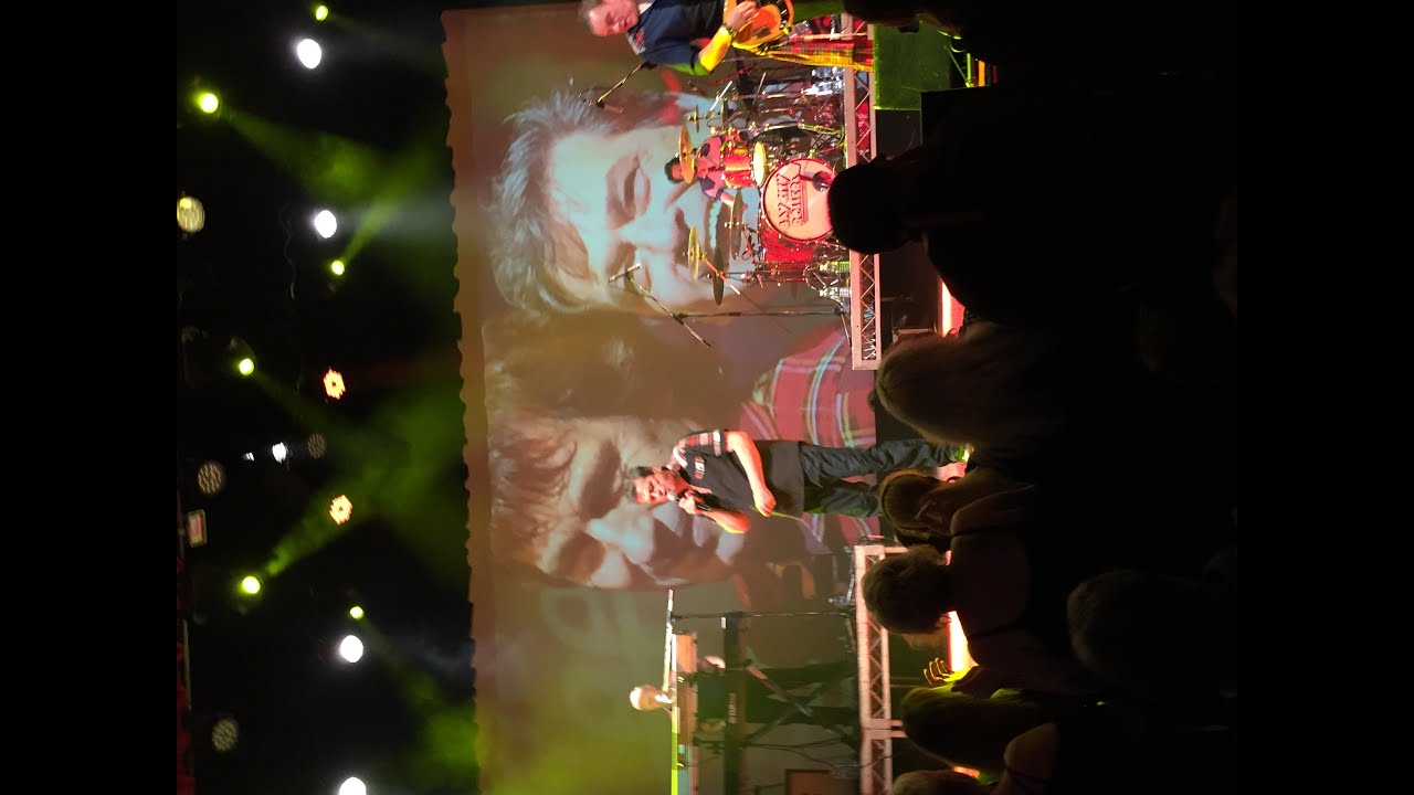 The Bump💖Leslie Mckeown's Bay City Rollers in Perth Australia 14 July 2017