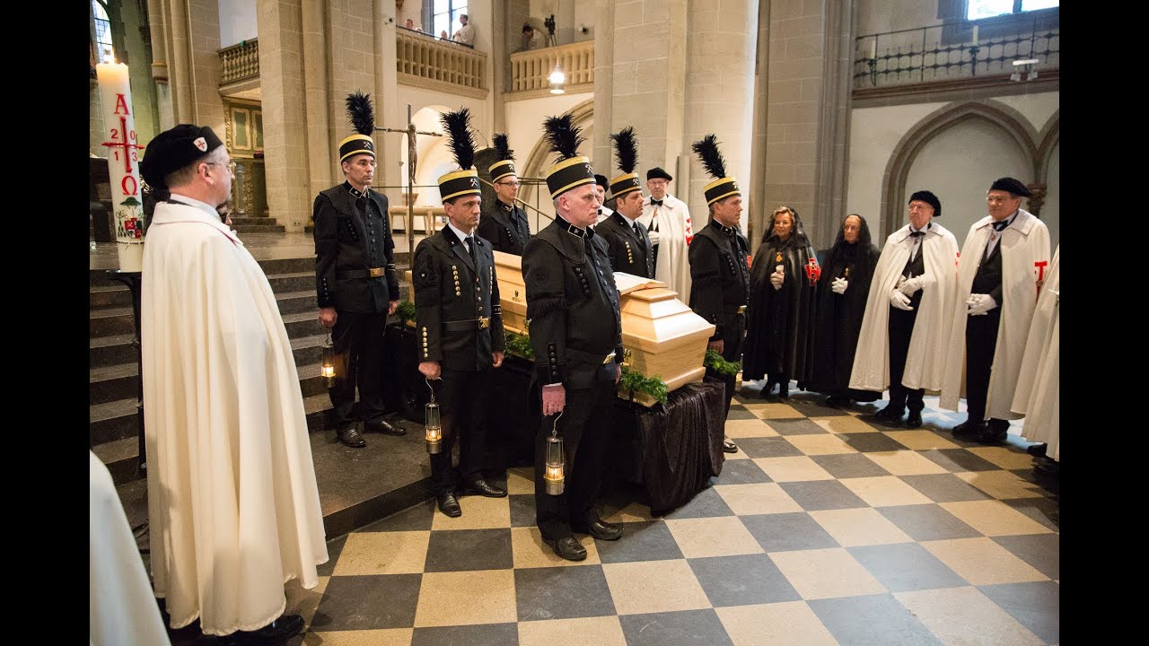 Requiem zur Beisetzung von Altbischof Dr. Hubert Luthe
