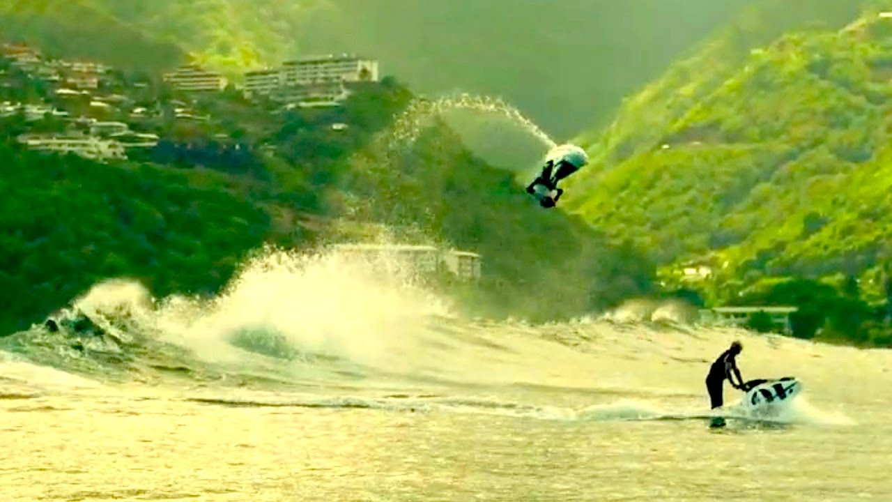 TOGETHER - Freeride in Tahiti - Jet Ski