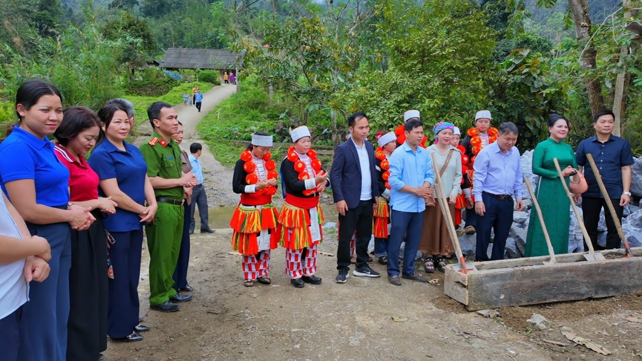 M&aacute; Nhi Cần Thơ, Phan Diễm, B&agrave; Thơm Quảng Ninh Khởi c&ocirc;ng cầu Kh&aacute;nh Th&agrave;nh nh&agrave;. Nguyễn Tất Thắng