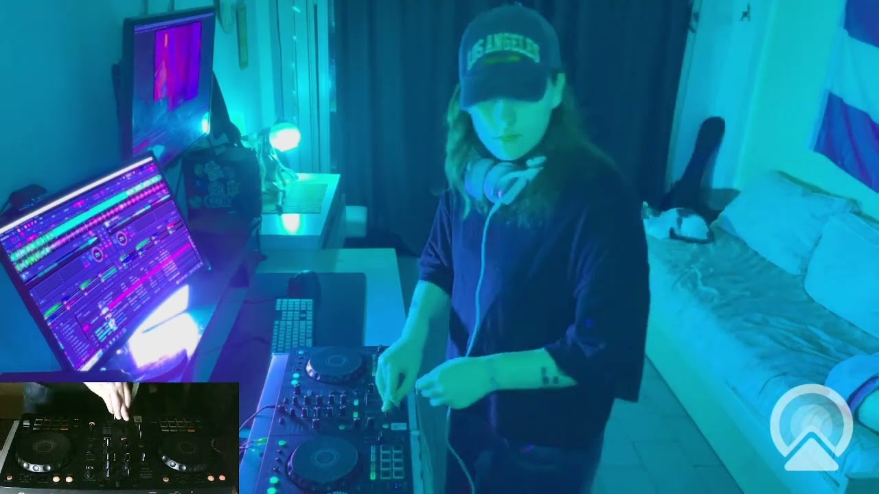 Valen Dinamarca / Melodic Techno SET/ FIRST SET EVER RECORDERED BY US, please come by!