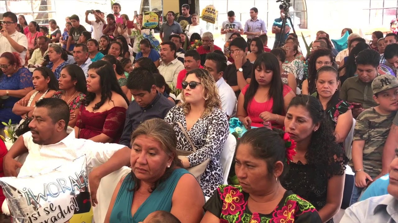 Egresa Generación de los #43 en #Ayotzinapa.